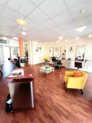 Maison de ville à vendre 165 000 € 11 pièces 4 chambres 251 m² Oradour-sur-Vayres 87150