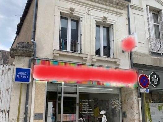 Local commercial à louer 770 € 120 m² de surface de vente Selles-sur-Cher 41130