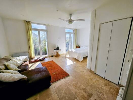 Appartement à vendre 126 000 € 2 pièces 2 chambres 57 m² RDC/4 Centre Le Luc 83340