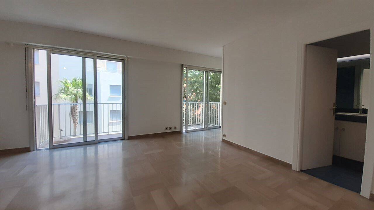 Maison à louer, 30m², ANTIBES