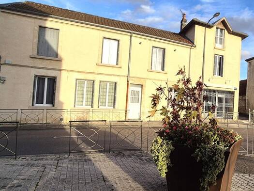 Immeuble à vendre 244 900 € 248 m² Saint-Dizier 52100
