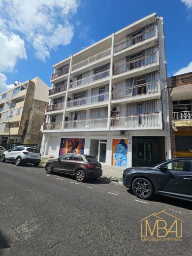 Local commercial à vendre 65 000 € 24 m² de surface de vente Pointe-à-Pitre 97110