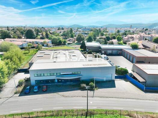 Local commercial à louer 1 635 € 313 m² de surface de vente Nord Saint-Gaudens 31800