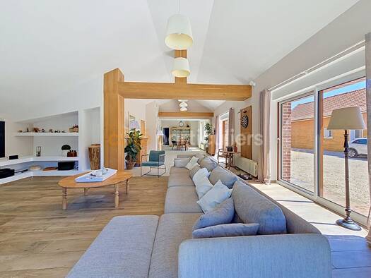 Maison à vendre 759 400 € 7 pièces 5 chambres 255 m² 6 688 m² de terrain Wazemmes Lille 59000