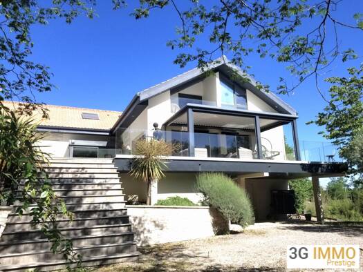 Maison à vendre 550 000 € 11 pièces 6 chambres 279 m² 3 481 m² de terrain Tarbes 65000