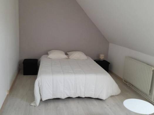 Appartement à louer 955 € 3 pièces 2 chambres 67 m² Chamarande 91730