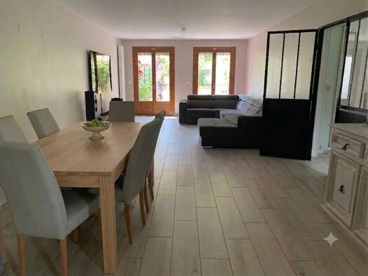 Maison à vendre 449 000 € 6 pièces 5 chambres 145 m² 760 m² de terrain Saint-Yon 91650