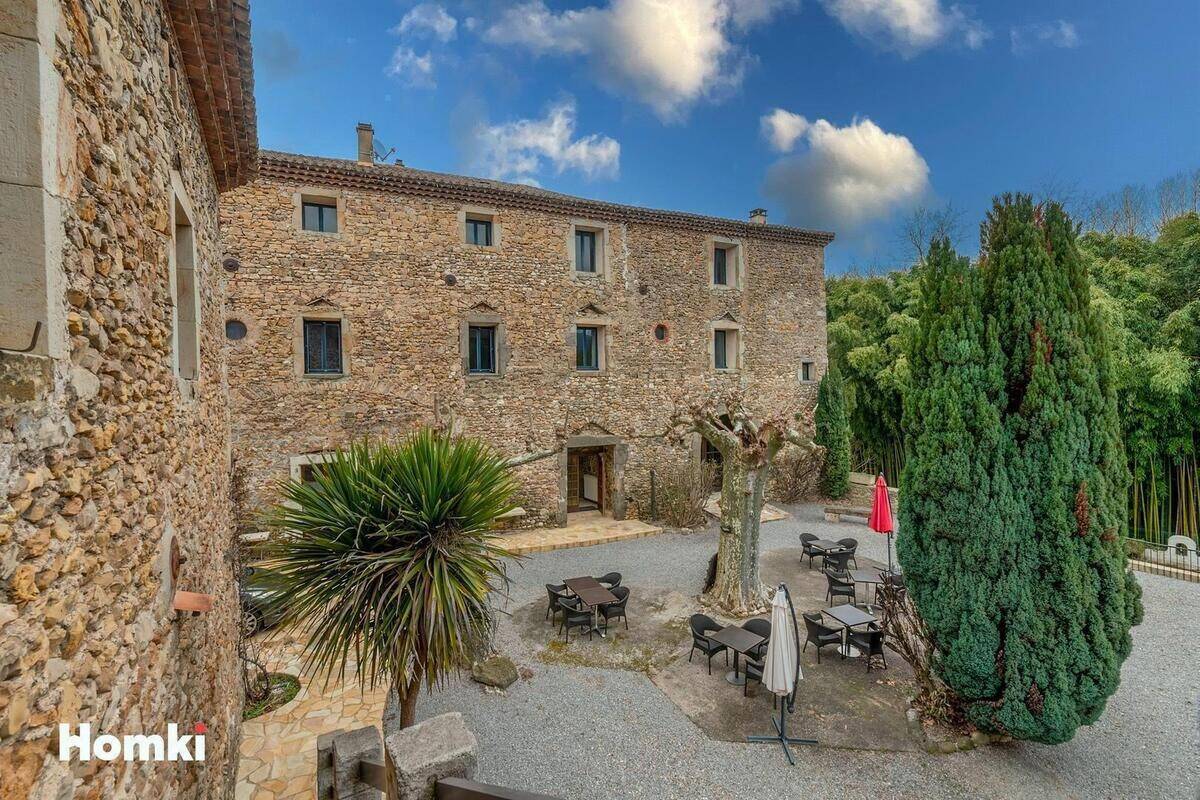 Maison à vendre, 1800m², MEYRANNES