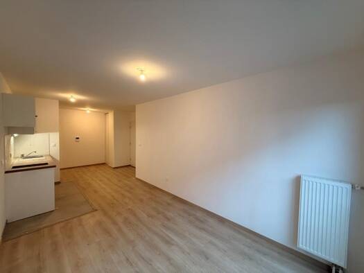 Appartement à louer 665 € 2 pièces 1 chambre 42 m² 1er étage Cheminots-Acacias-Faubourg de Lille Valenciennes 59300