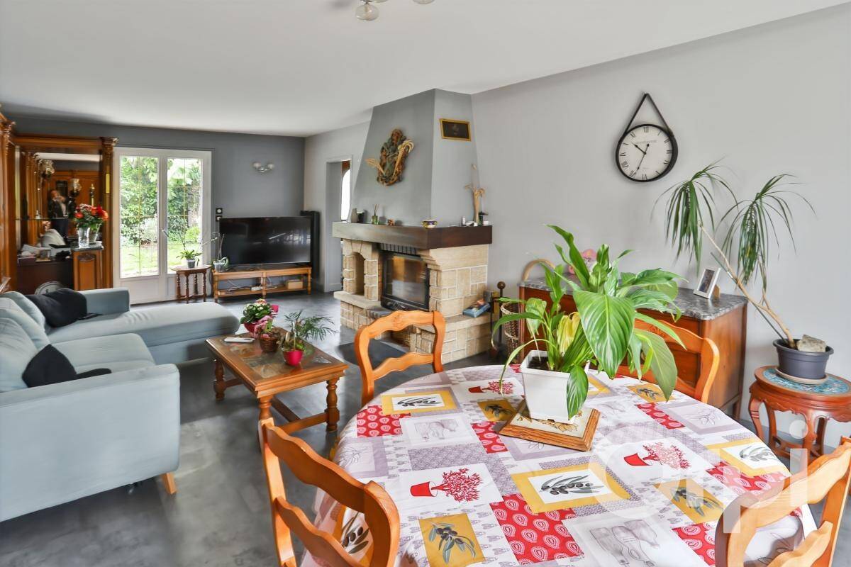 Maison à vendre, 124m², CHAUMONT EN VEXIN
