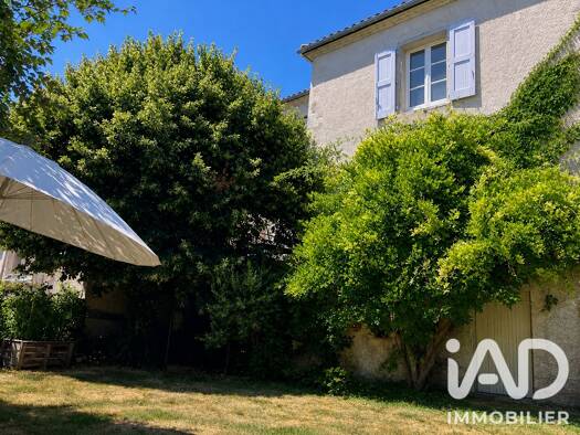 Maison à vendre 210 000 € 5 pièces 3 chambres 125 m² 239 m² de terrain Layrac 47390
