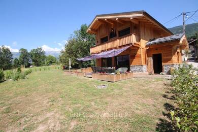 Chalet à vendre 1 295 000 € 7 pièces 4 chambres 178,4 m² 932 m² de terrain Séez 73700
