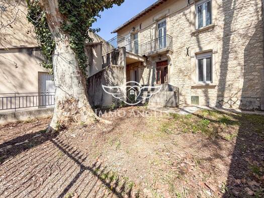 Appartement à vendre 240 000 € 4 pièces 3 chambres 77,7 m² RDC/1 Le Thor 84250