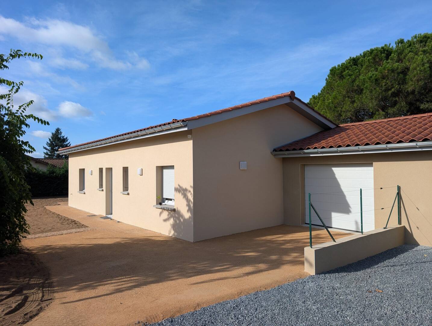 Maison à vendre, 92m², MONTMERLE SUR SAONE