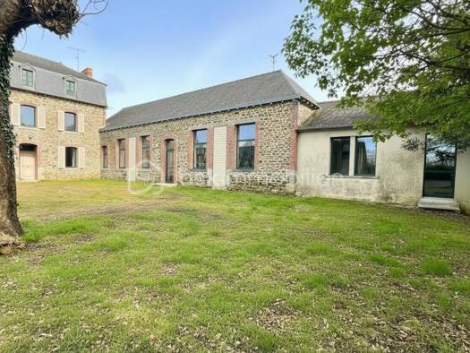 Maison à vendre 445 000 € 7 pièces 3 chambres 273 m² 4 600 m² de terrain La Guerche-de-Bretagne 35130