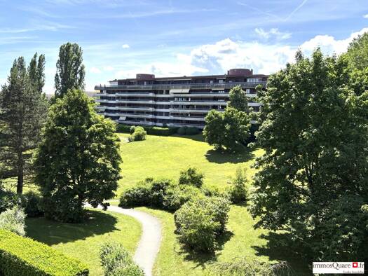 Appartement à vendre 445 000 € 3 pièces 2 chambres 82 m² Étage 3/5 Est Ferney-Voltaire 01210