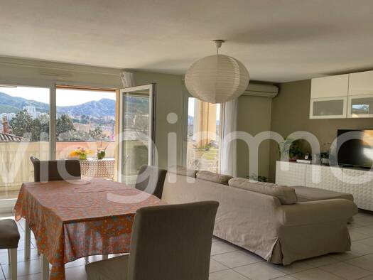 Appartement en viager occupé Bouquet 66 100 € 3 pièces 2 chambres 67 m² Étage 2/5 La Pomme Marseille 11ème 13011