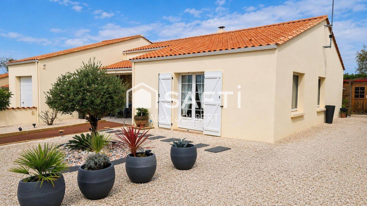 Maison à vendre, 122m², TALMONT SAINT HILAIRE