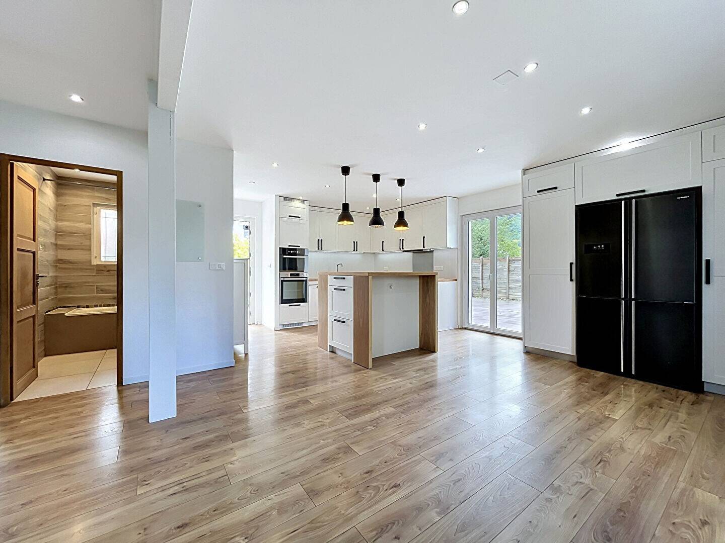 Maison à vendre, 102m², SAINT PIERRE EN FAUCIGNY