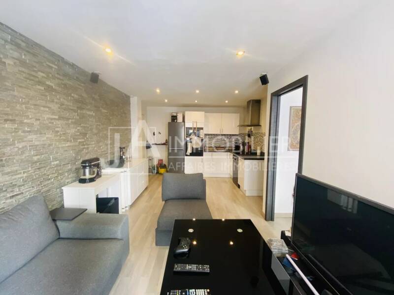 Maison à louer, 34m², NICE