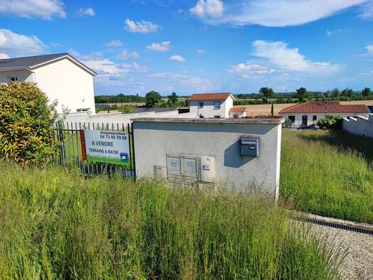 Terrain constructible viabilisé à vendre 259 000 € 659 m² de terrain Sud Jonage 69330