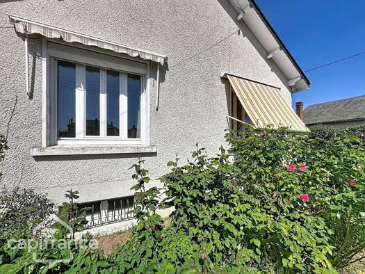 Maison à vendre 82 000 € 4 pièces 2 chambres 62 m² 1 575 m² de terrain Crevant-Descartes Thouars 79100