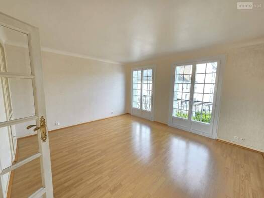 Appartement à vendre 240 000 € 3 pièces 2 chambres 63 m² 3ème étage Tours 37000
