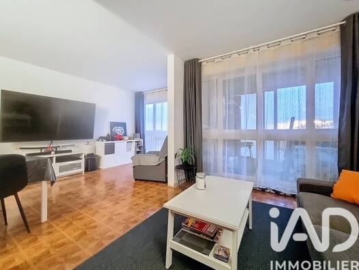 Appartement à vendre 89 900 € 3 pièces 1 chambre 60,11 m² Étage 7/12 Grigny 2 Grigny 91350