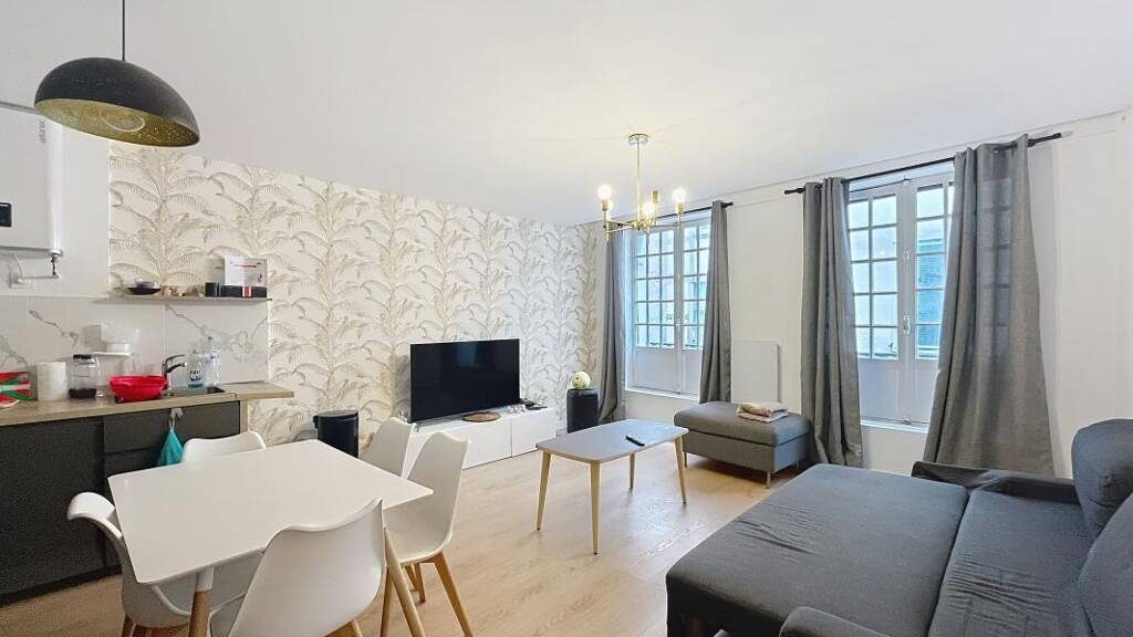 Appartement à vendre 319 000 € 4 pièces 3 chambres 66,1 m² Étage 1/3 Petit Bayonne Bayonne 64100