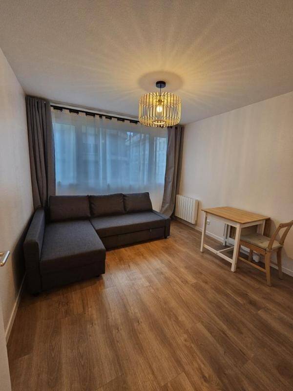 Maison à louer, 20m², MONTREUIL