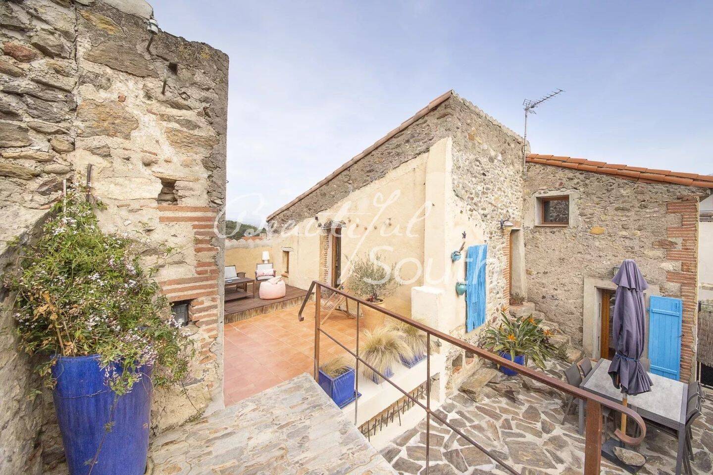 Maison à vendre, 316m², MONTESQUIEU DES ALBERES