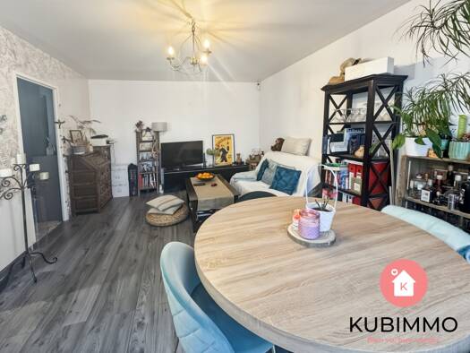 Appartement à vendre 211 400 € 2 pièces 1 chambre 38,9 m² RDC/3 Bussy-Saint-Georges 77600