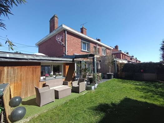 Maison à vendre 279 000 € 4 pièces 3 chambres 89 m² 243 m² de terrain Roncq 59223