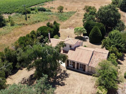 Maison à vendre 268 000 € 4 pièces 3 chambres 120 m² 3 319 m² de terrain Meursac 17120