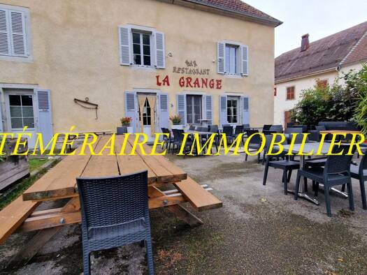 Boutique à vendre Fonds de commerce 30 000 € 209 m² de surface de vente Sirod 39300