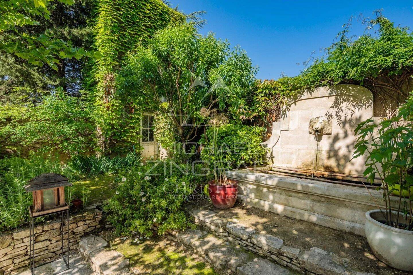 Maison à vendre, 323m², LOURMARIN