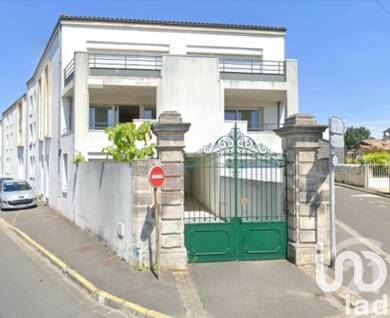 Appartement à vendre 71 000 € 1 pièce 28 m² Étage 1/1 Champ de Mars-Bussatte-Victor Hugo Angoulême 16000
