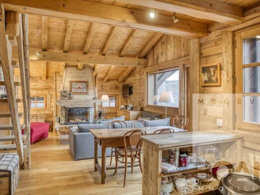 Duplex à vendre 1 250 000 € 4 pièces 3 chambres 102,3 m² Dernier étage, Étage 2/2 Demi-Quartier 74120