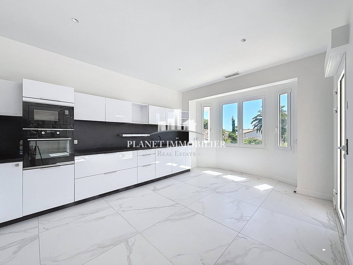 Maison à vendre, 280m², JUAN LES PINS