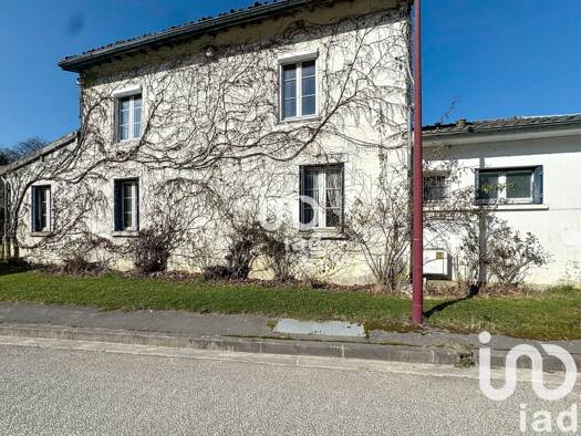 Maison à vendre 109 500 € 5 pièces 3 chambres 144 m² 6 288 m² de terrain Vienne-le-Château 51800