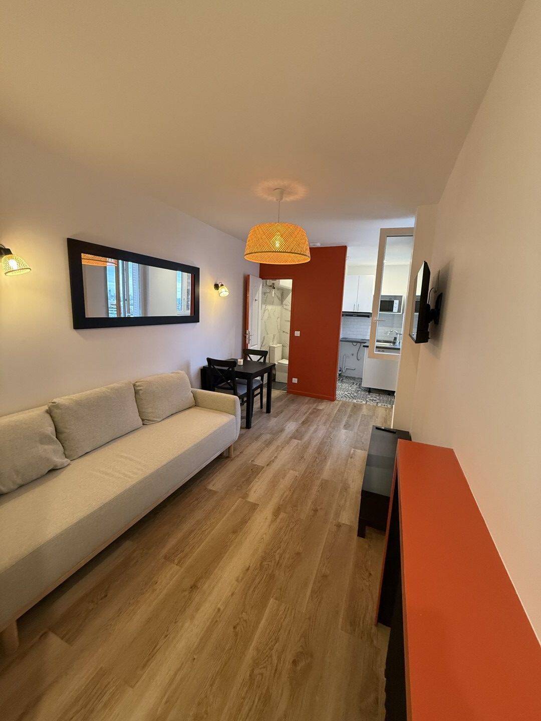 Maison à louer, 18m², SAINT MAUR DES FOSSES