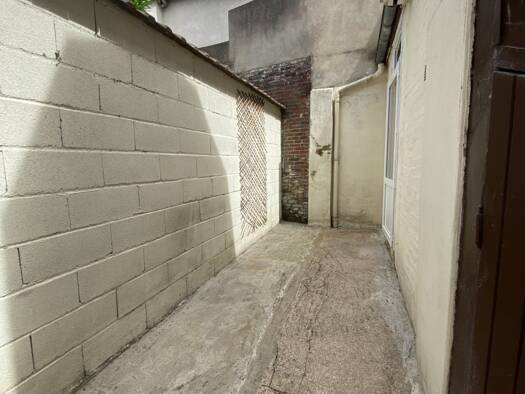 Maison à louer 670 € 3 pièces 2 chambres 82 m² 68 m² de terrain Villeneuve-sur-Yonne 89500