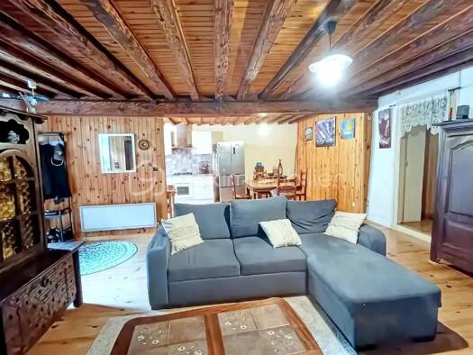 Maison à vendre 169 500 € 4 pièces 2 chambres 110 m² 650 m² de terrain Cette-Eygun 64490