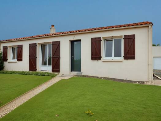 Maison de plain-pied à vendre 279 500 € 4 pièces 3 chambres 88,98 m² 615 m² de terrain Cugand-la-Bernardière 85610