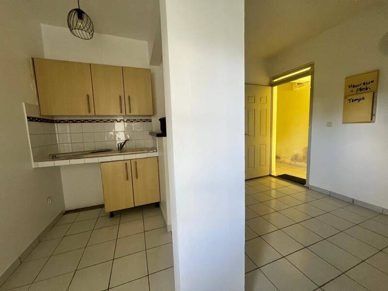 Maison à louer, 21m², FORT DE FRANCE