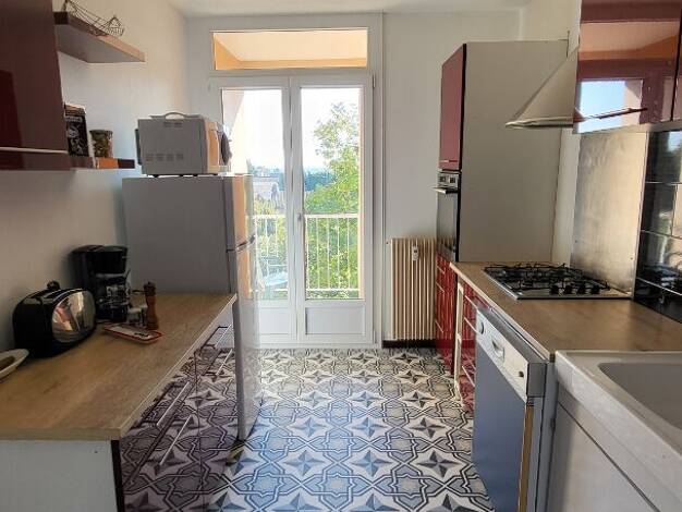 Appartement à louer 645 € 3 pièces 2 chambres 62 m² Étage 3/3 Tournus 71700