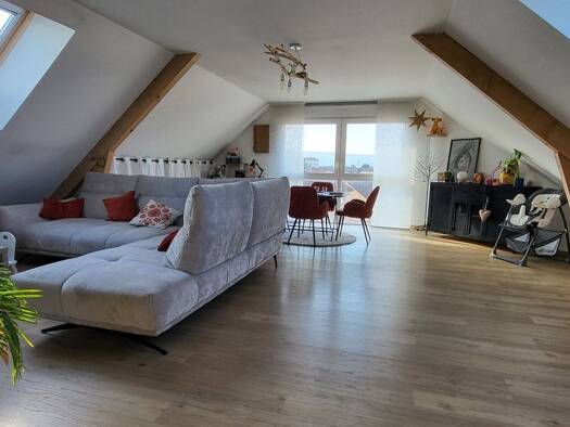 Appartement à vendre 254 000 € 5 pièces 3 chambres 125 m² Étage 3/3 Pontarlier 25300