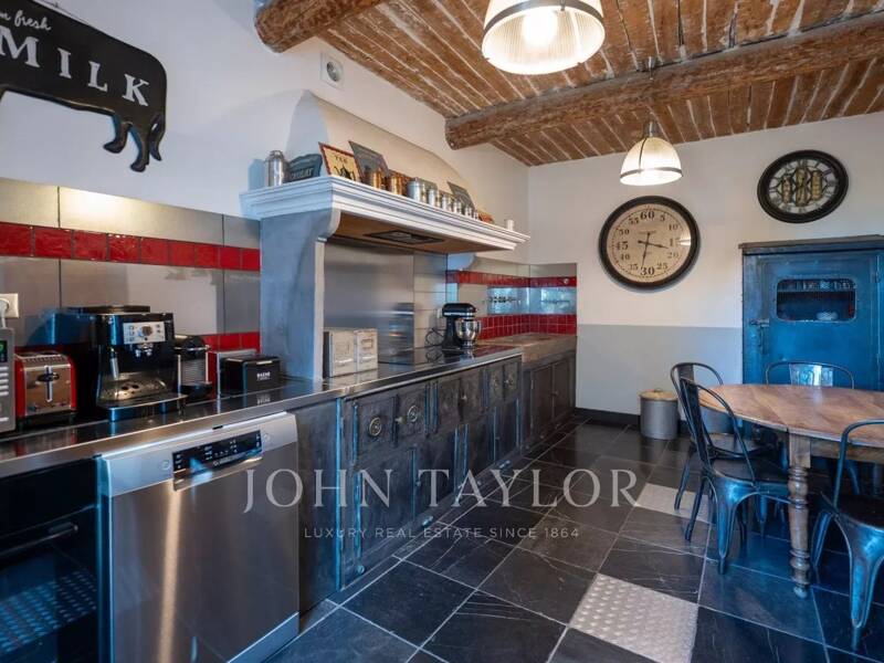 Maison à vendre, 170m², SAINT CYR SUR MER