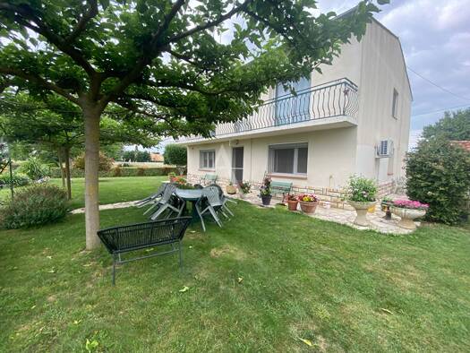 Maison à vendre 247 000 € 8 pièces 4 chambres 156 m² 3 024 m² de terrain Bram 11150