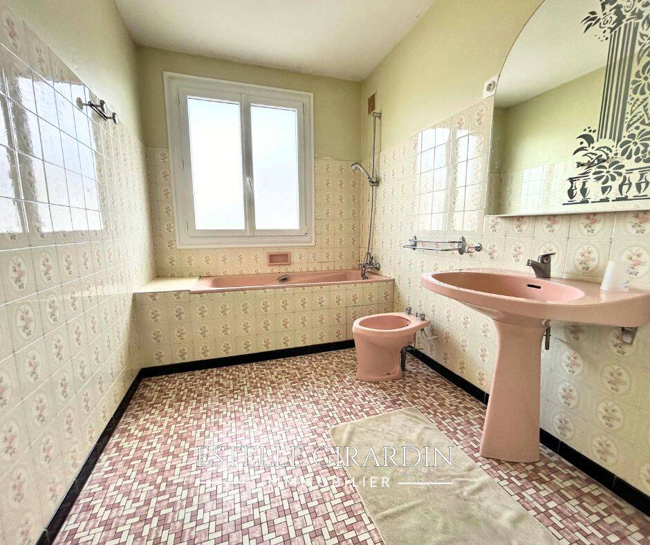 Maison 7 pièces — 9